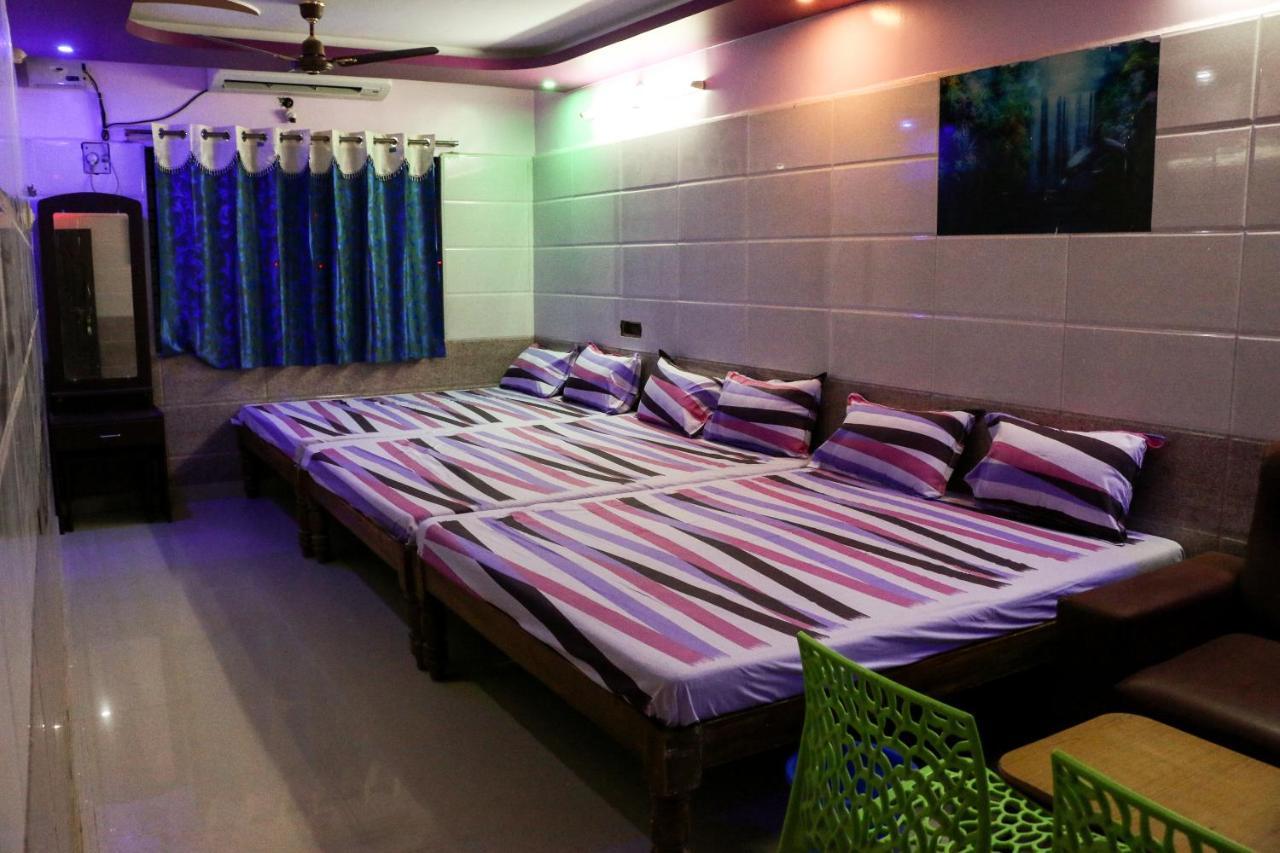 Sri Priya Lodge Dharmapuri Ngoại thất bức ảnh