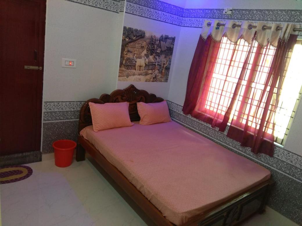 Sri Priya Lodge Dharmapuri Ngoại thất bức ảnh